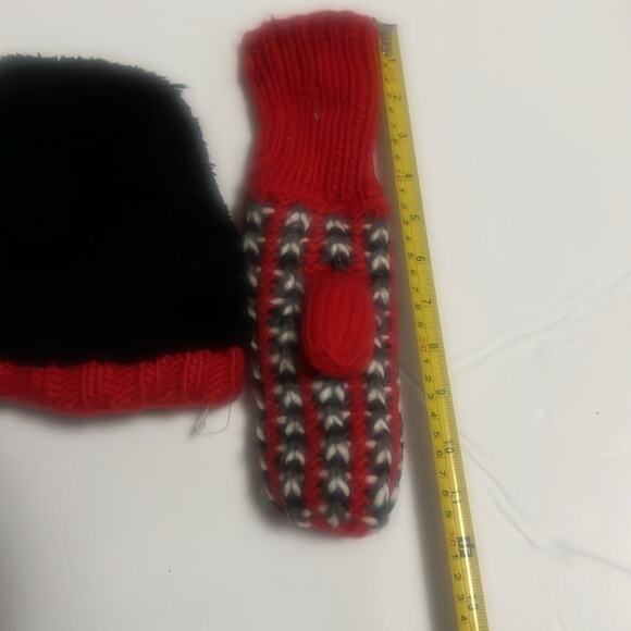 COZY CABIN MARLED‎ STRIPED HAT AND MITTEN SET - Picture 4 of 5